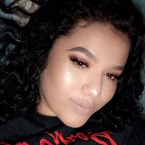 Meet your Posher, Lilly